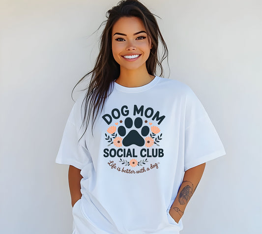 DOG MOM SOCIAL CLUB TEE